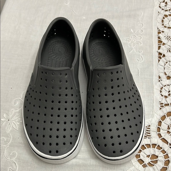 Native Shoes Other - Native Shoes Gray Miles size M4/W6
